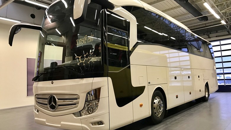 YEN MERCEDES TRAVEGO